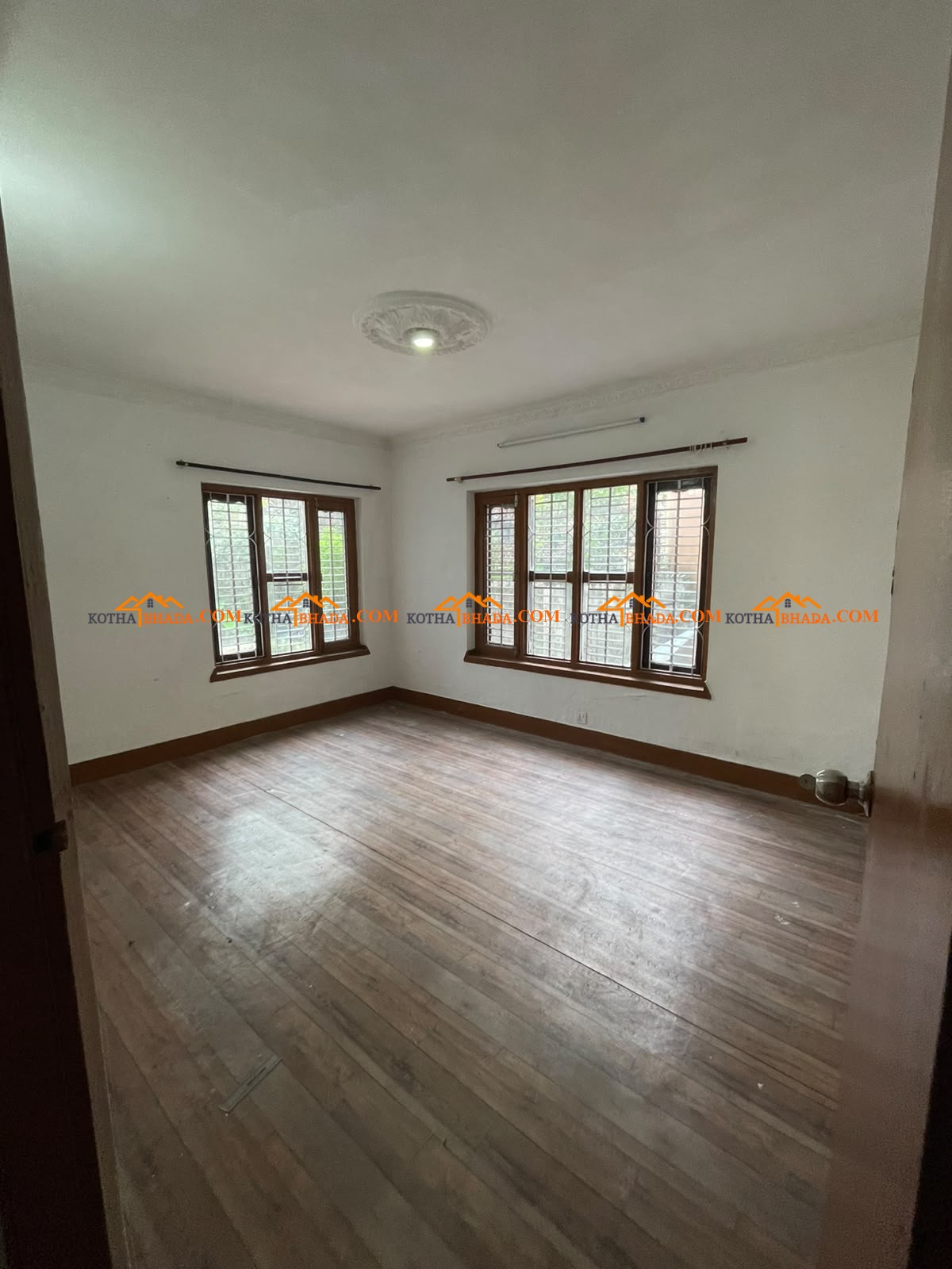 Flat Available at dumbarahi in only 35k