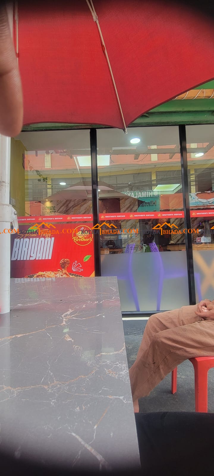 Shutter Availaable in Koteshwor himalaya college Near Rent @15k