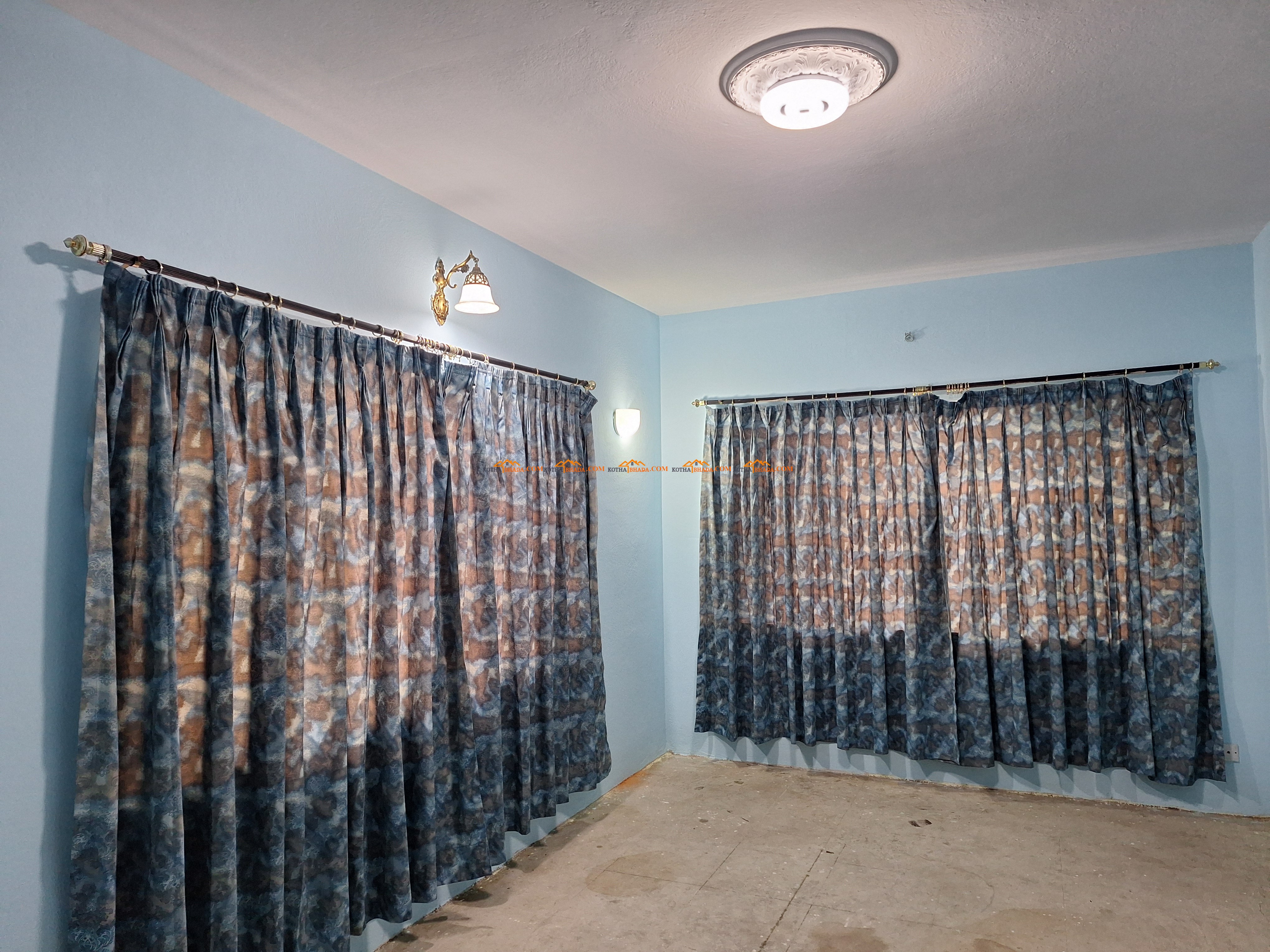 3-Storey building for office use for rent